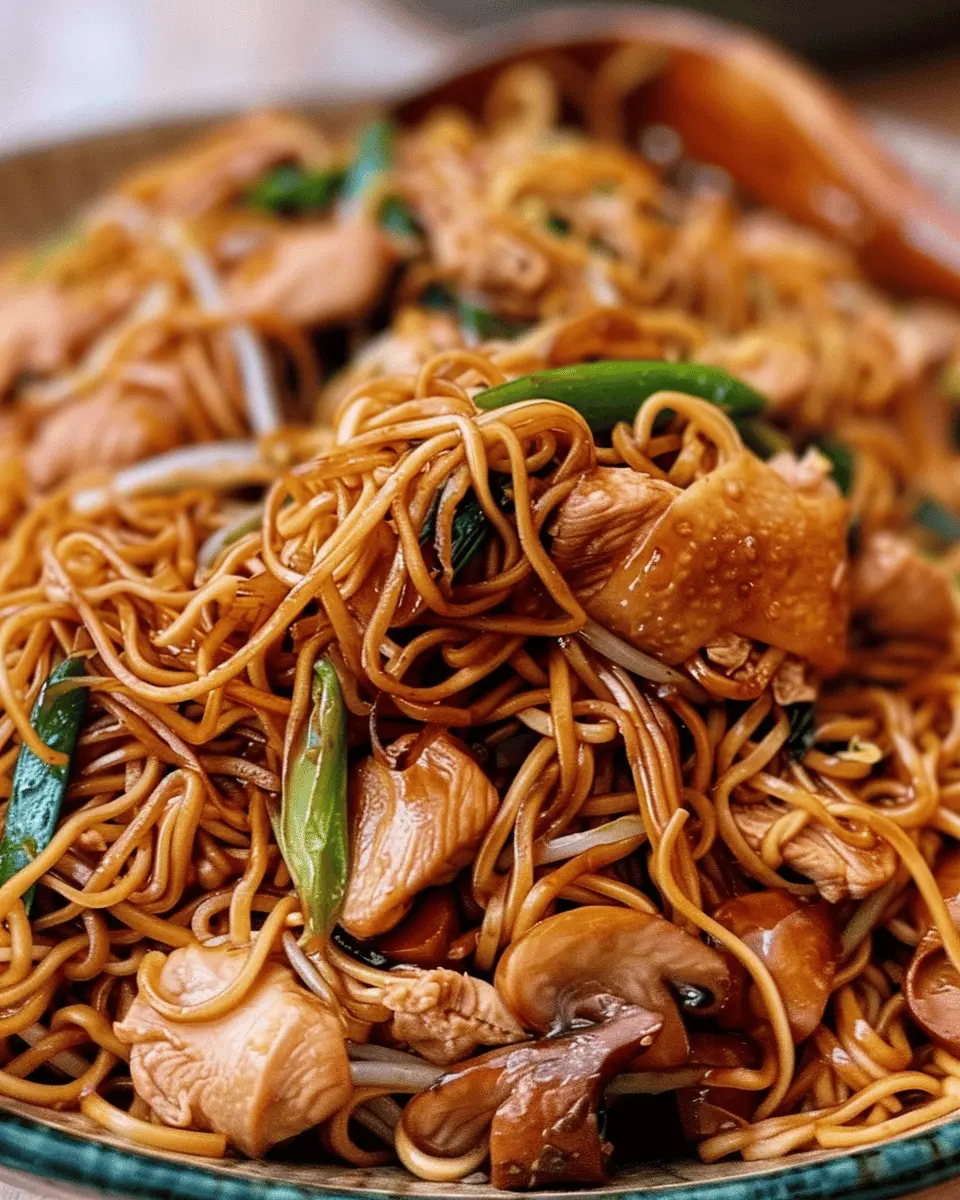Chicken Chow Mein: Easy Recipe with Turkey Bacon Twist