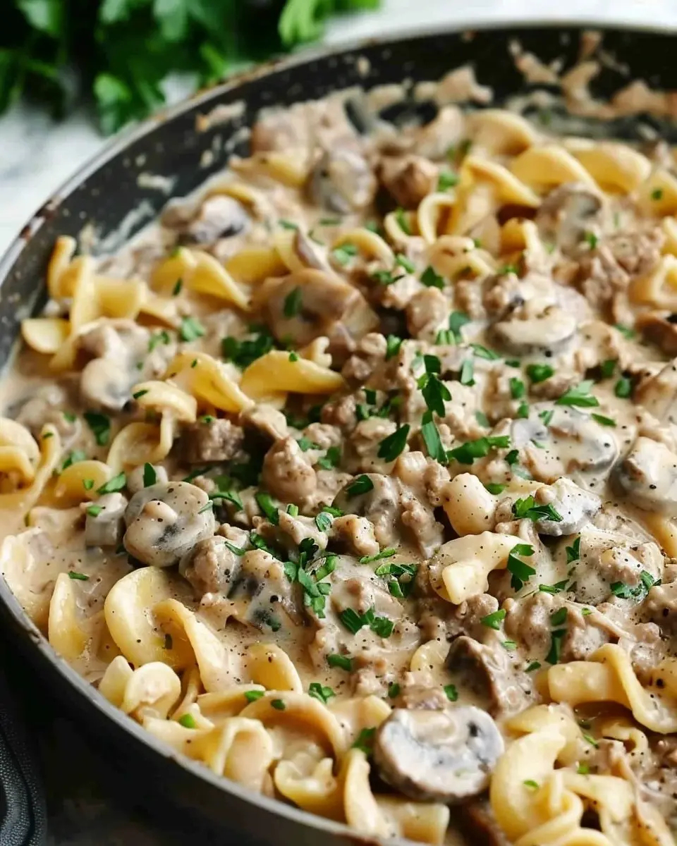 One Pot Ground Beef Stroganoff: The Easy Weeknight Delight